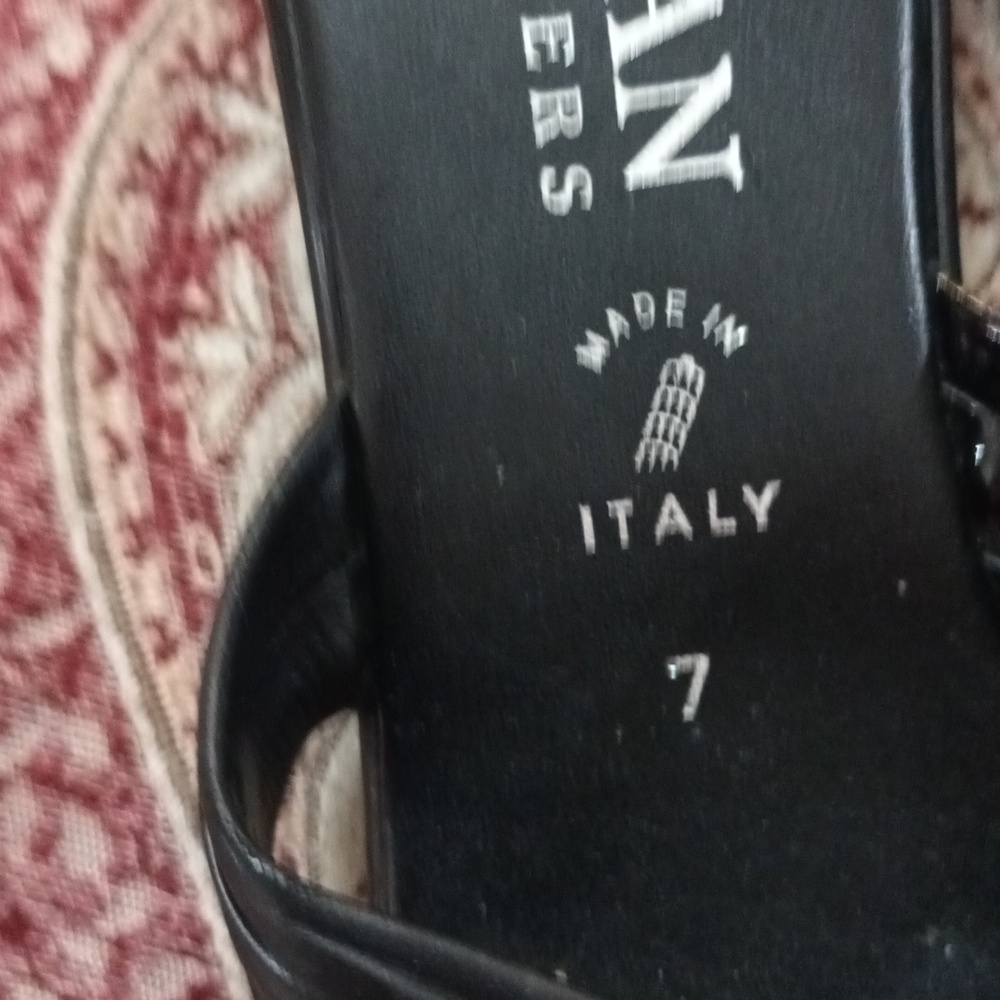 size 7 Italian Shoemakers black wedged sandal - Picture 5 of 17